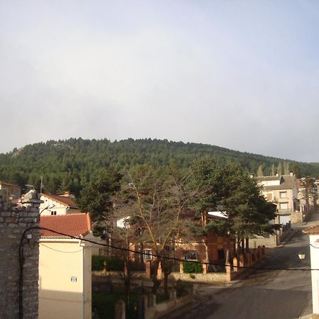 Hotel Suiza Bronchales Exterior foto