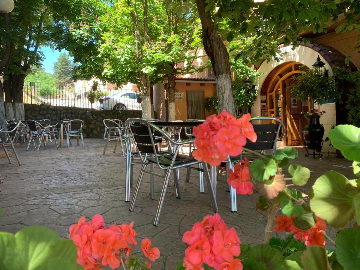 Hotel Suiza Bronchales Exterior foto