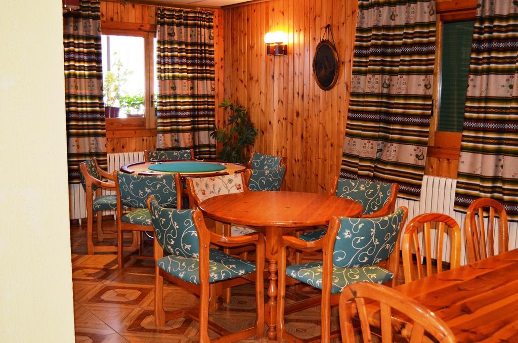 Hotel Suiza Bronchales Exterior foto
